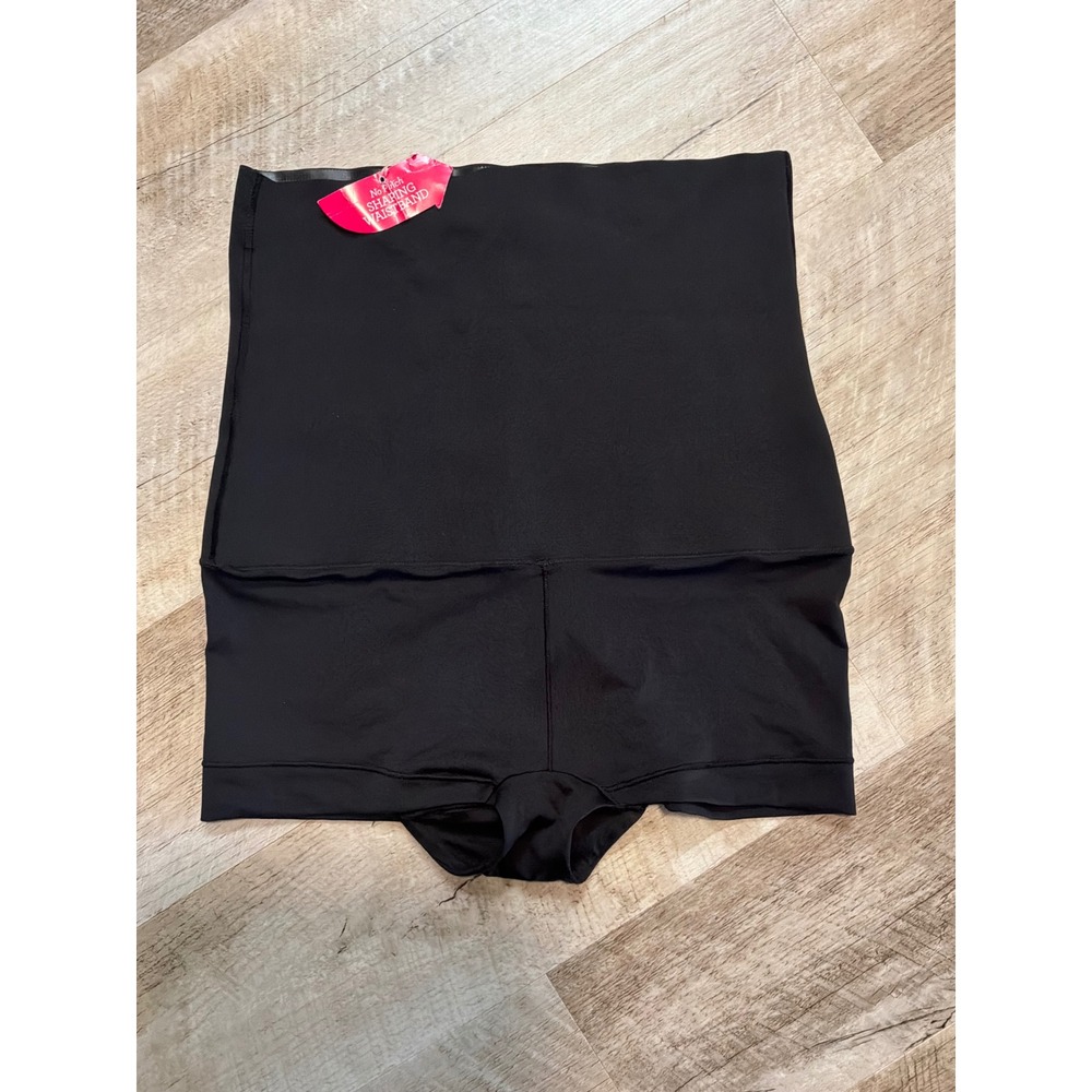 NWT Maidenform Women's Shaping Boy Shorts Black L